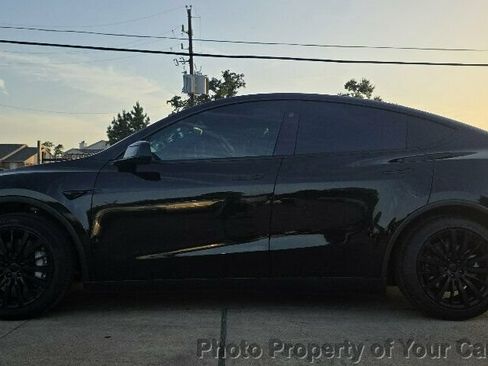Used 2026 Tesla Model Y Long Range RWD image 23