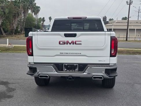 New 2026 GMC Sierra 1500 SLT image 6