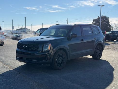 Used 2022 Kia Telluride SX w/ SX Prestige Package image 9