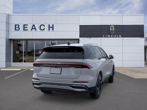 New 2026 Lincoln Nautilus Reserve AWD/4WD image 8