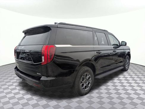 Used 2025 Ford Expedition Max Active image 3