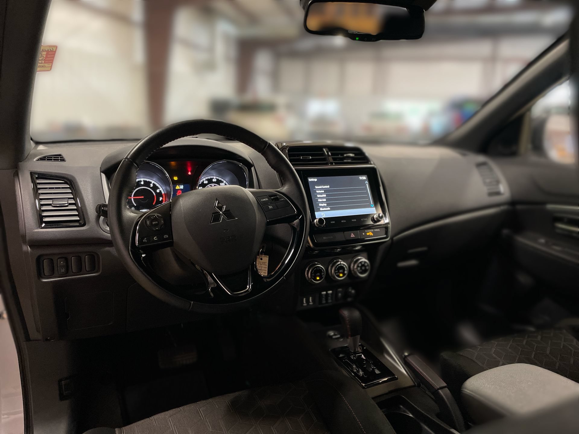 Used 2025 Mitsubishi Outlander Sport AWD image 17