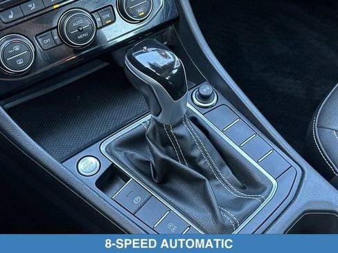 Used 2023 Volkswagen Jetta SE w/ Panoramic Sunroof Package FWD image 22