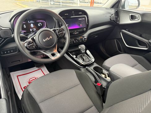 Used 2024 Kia Soul S FWD image 24