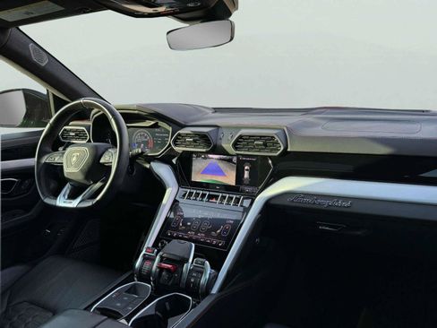 Used 2021 Lamborghini Urus AWD/4WD image 78