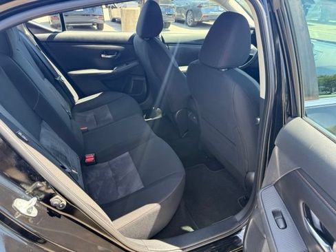 Used 2023 Nissan Sentra SR w/ Midnight Edition Package FWD image 27