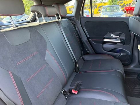 Used 2023 Mercedes-Benz GLA 250 4MATIC image 28