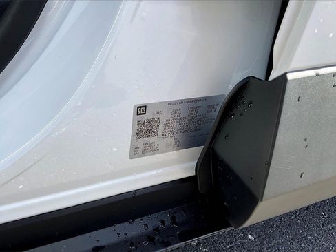 New 2026 Chevrolet Trax RS image 9