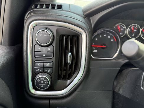 Used 2020 Chevrolet Silverado 2500 LT w/ Texas Edition AWD/4WD image 13