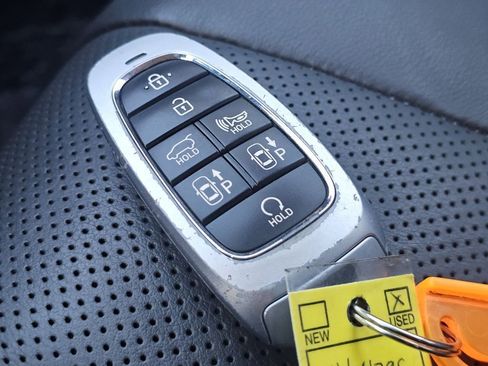 Used 2023 Hyundai Santa Fe Limited AWD/4WD image 36