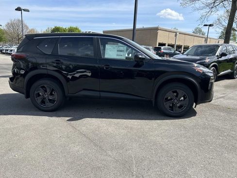 New 2026 Nissan Rogue SV FWD image 8