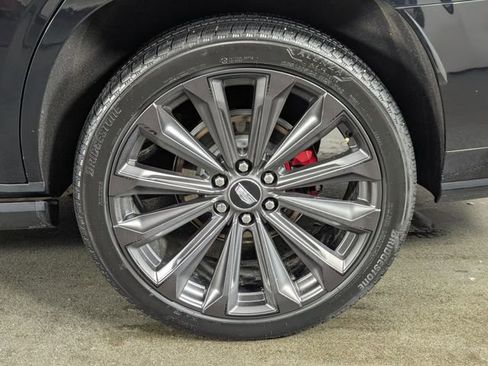 Used 2025 Cadillac Escalade V image 9