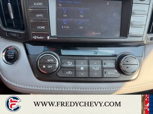 Used 2014 Toyota RAV4 Limited AWD/4WD image 19