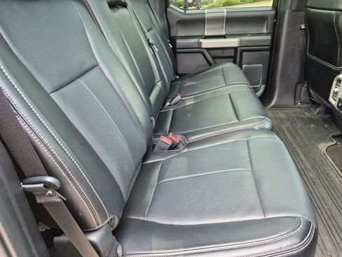 Used 2018 Ford F150 Lariat w/ Equipment Group 502A Luxury AWD/4WD image 21