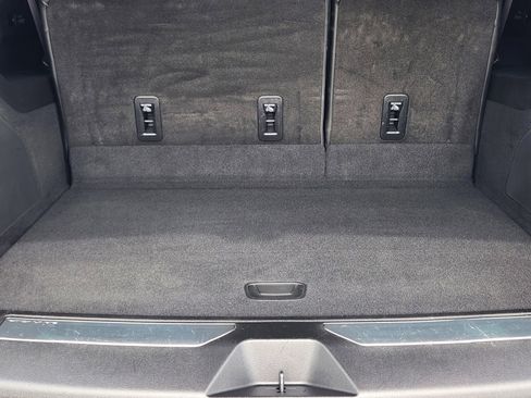 Certified 2023 Cadillac Escalade ESV Premium Luxury AWD/4WD image 27