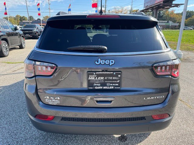 Used 2024 Jeep Compass Limited AWD/4WD image 12