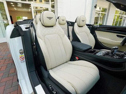Used 2024 Bentley Continental GT Speed image 89