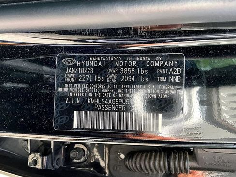 Used 2023 Hyundai Elantra SEL w/ Convenience Package FWD image 16