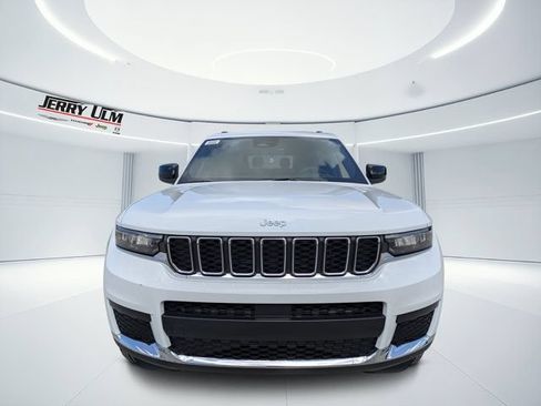 New 2026 Jeep Grand Cherokee L Laredo RWD image 8