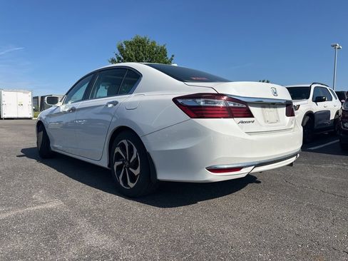 Used 2016 Honda Accord EX-L image 9