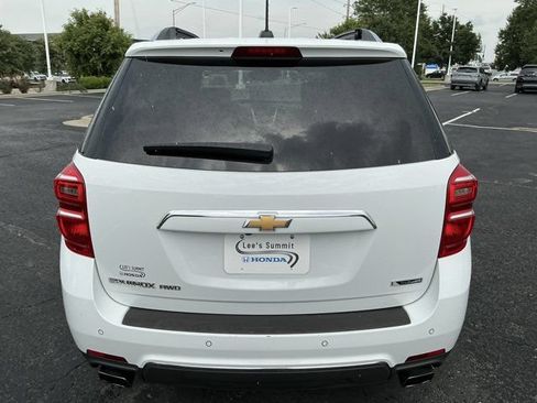 Used 2017 Chevrolet Equinox Premier w/ Enhanced Convenience Package AWD/4WD image 5