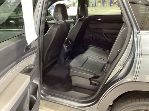 Used 2023 Volkswagen Atlas Cross Sport SE w/ Black Wheel Package AWD/4WD image 12