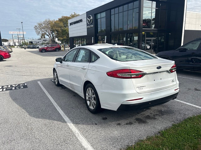 Used 2020 Ford Fusion SE FWD image 8