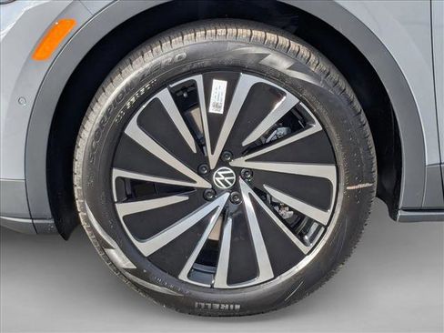 New 2025 Volkswagen ID.4 Pro image 10