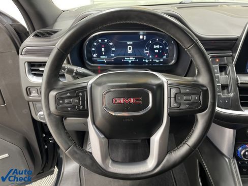 Used 2023 GMC Yukon XL SLT w/ SLT Premium Package image 19