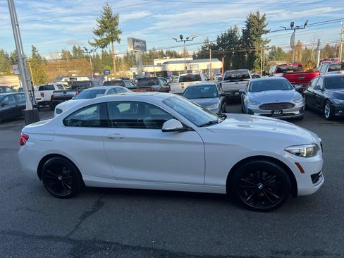 Used 2019 BMW 230i Coupe w/ Convenience Package RWD image 5
