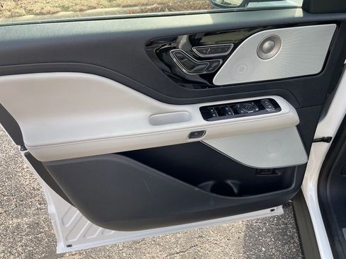 New 2026 Lincoln Aviator Reserve image 10