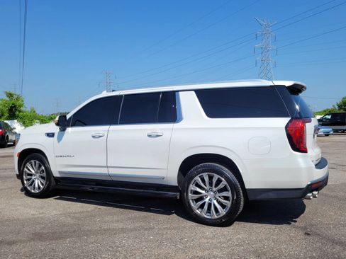 Used 2021 GMC Yukon XL Denali w/ Denali Premium Package RWD image 25