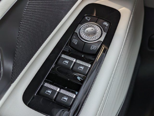 New 2026 Lincoln Nautilus Premier AWD/4WD image 24