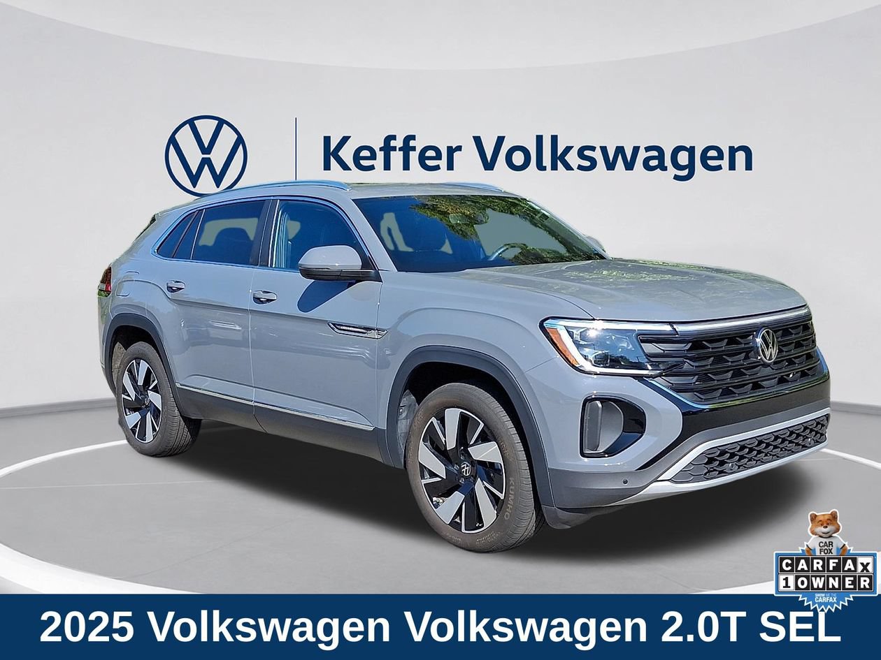 Used 2025 Volkswagen Atlas Cross Sport SEL AWD/4WD image 1