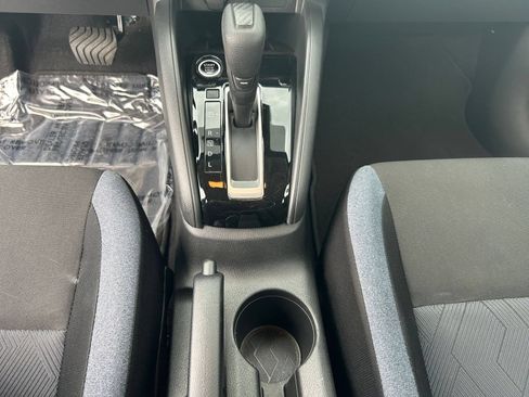 Used 2025 Nissan Versa SV FWD image 35