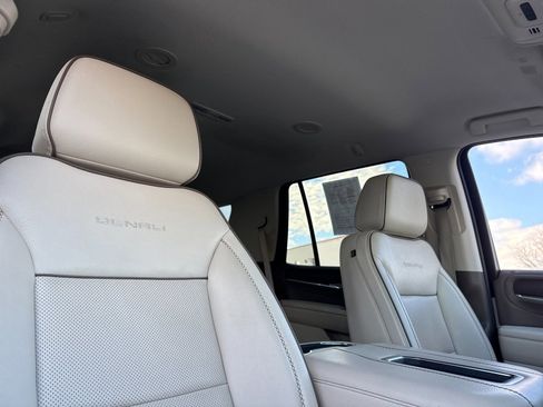 Used 2022 GMC Yukon Denali image 19