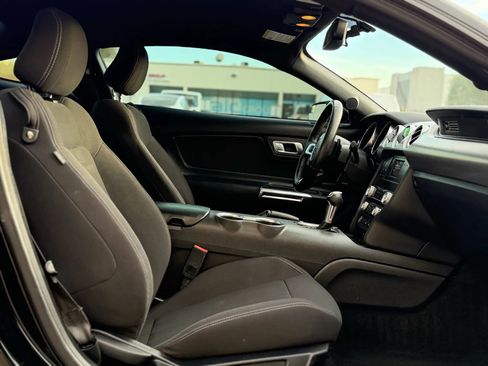 Used 2020 Ford Mustang GT RWD image 13