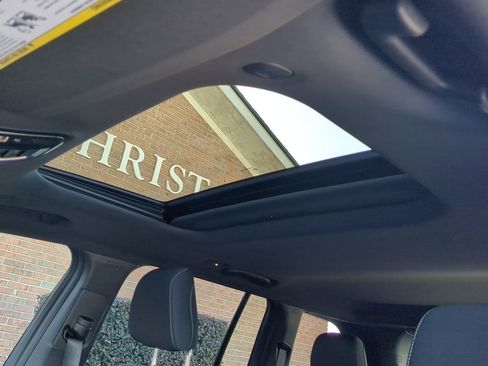 New 2025 Jeep Grand Cherokee Laredo image 18