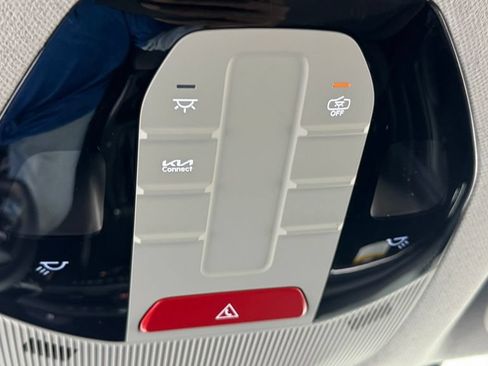 New 2026 Kia K4 FWD image 27