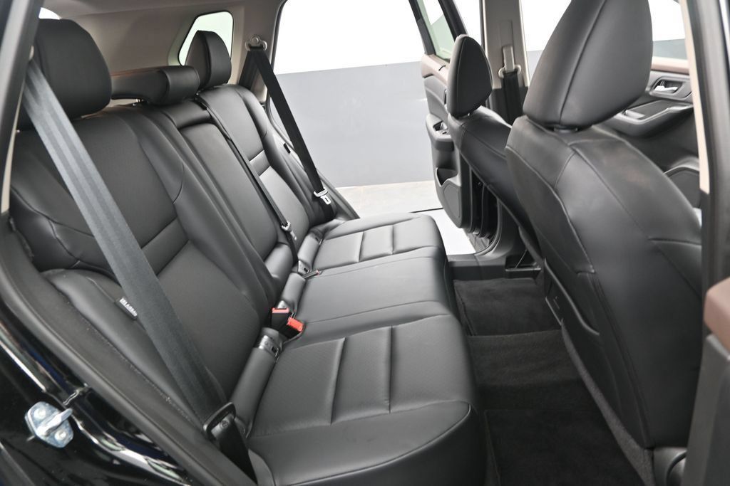 Certified 2023 Nissan Rogue SV w/ SV Premium B Package AWD/4WD image 32
