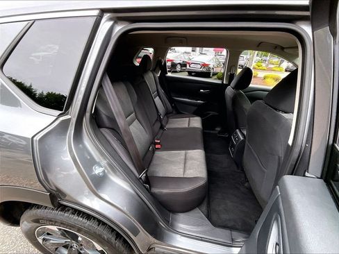 Certified 2026 Nissan Rogue SV AWD/4WD image 16