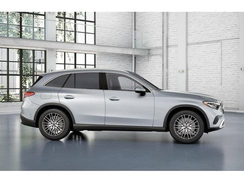 Certified 2025 Mercedes-Benz GLC 300 4MATIC image 15