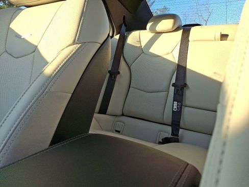 Used 2023 Cadillac CT4 Premium Luxury image 18