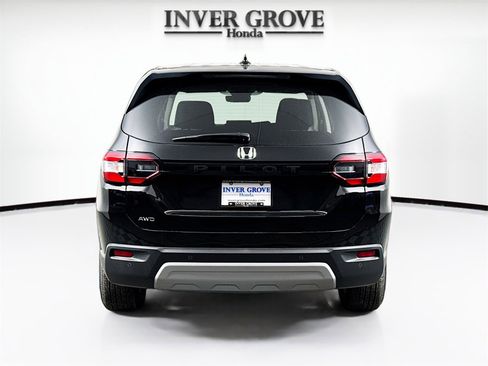 Certified 2025 Honda Pilot EX-L image 6