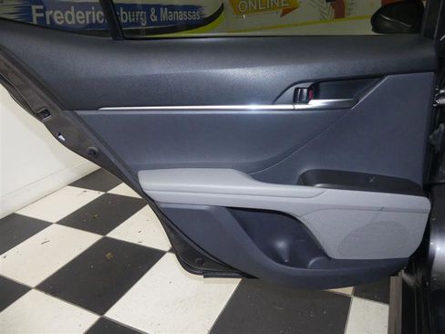 Used 2023 Toyota Camry SE image 26