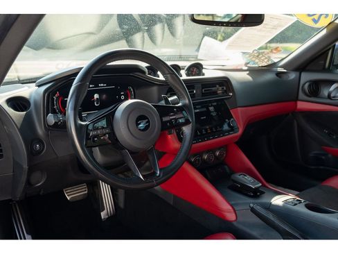 Used 2023 Nissan Z w/ Floor Mat Package (L93) RWD image 11