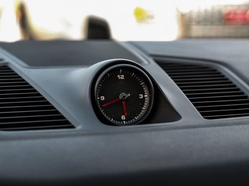 Used 2021 Porsche Cayenne image 29