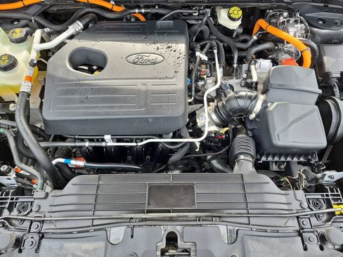 Used 2020 Ford Escape Titanium AWD/4WD image 35