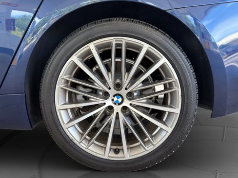 Used 2018 BMW 530i w/ Premium Package RWD image 25
