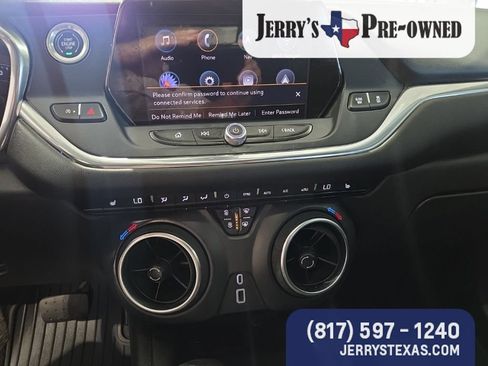 Used 2022 Chevrolet Blazer LT w/ Sound & Technology Package FWD image 10